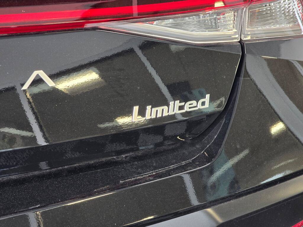 New 2026 Hyundai Elantra Limited FWD image 13