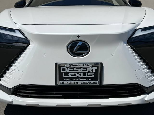 Used 2025 Lexus RZ 300e w/ Accessory Package (2T) FWD image 4