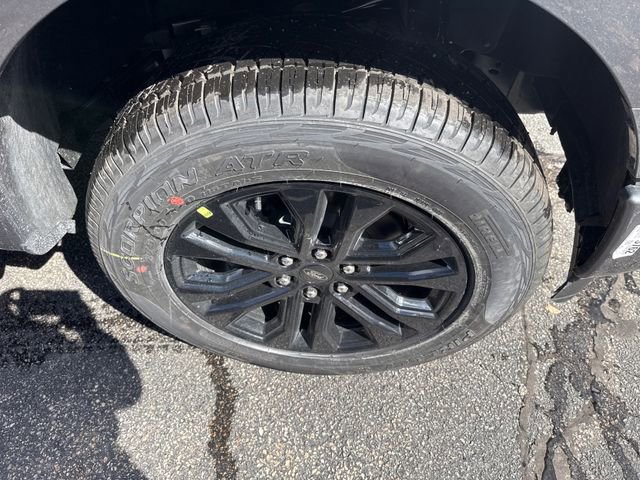 New 2026 Ford F150 XLT w/ Equipment Group 302A MID image 12