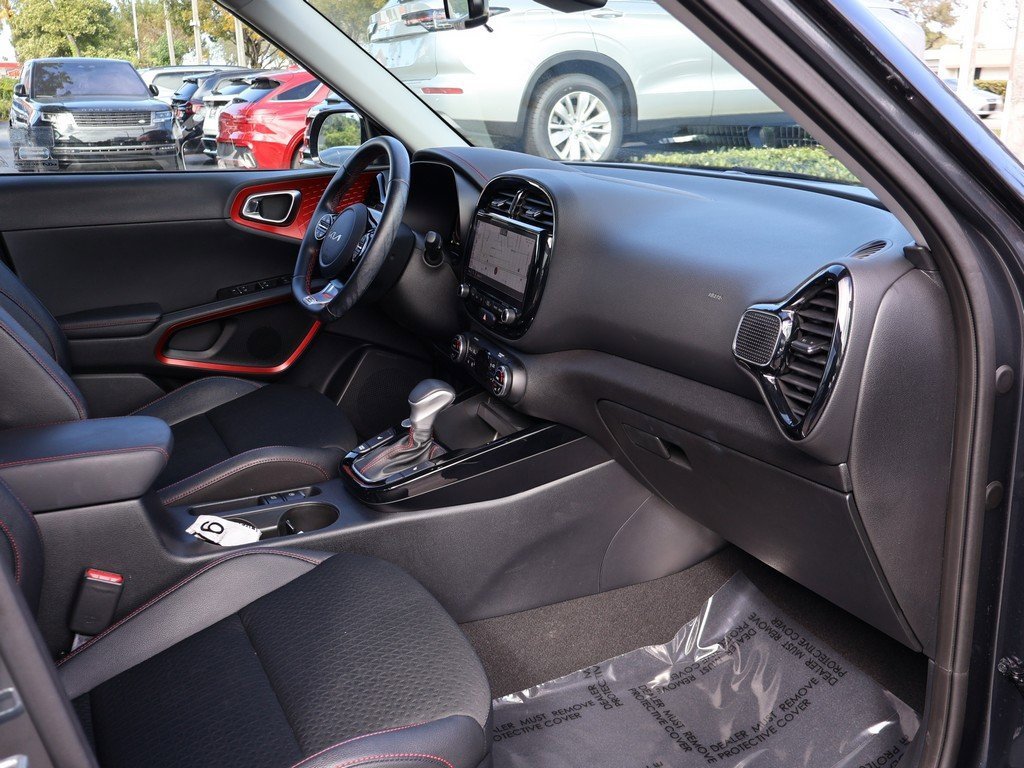 Used 2023 Kia Soul GT-Line w/ GT-Line Technology Package image 26