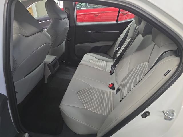 Used 2023 Toyota Camry SE image 15
