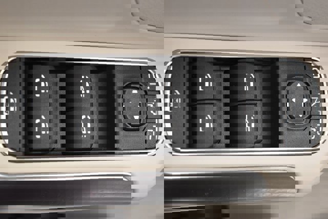 New 2026 Mercedes-Benz GLA 250 4MATIC image 24