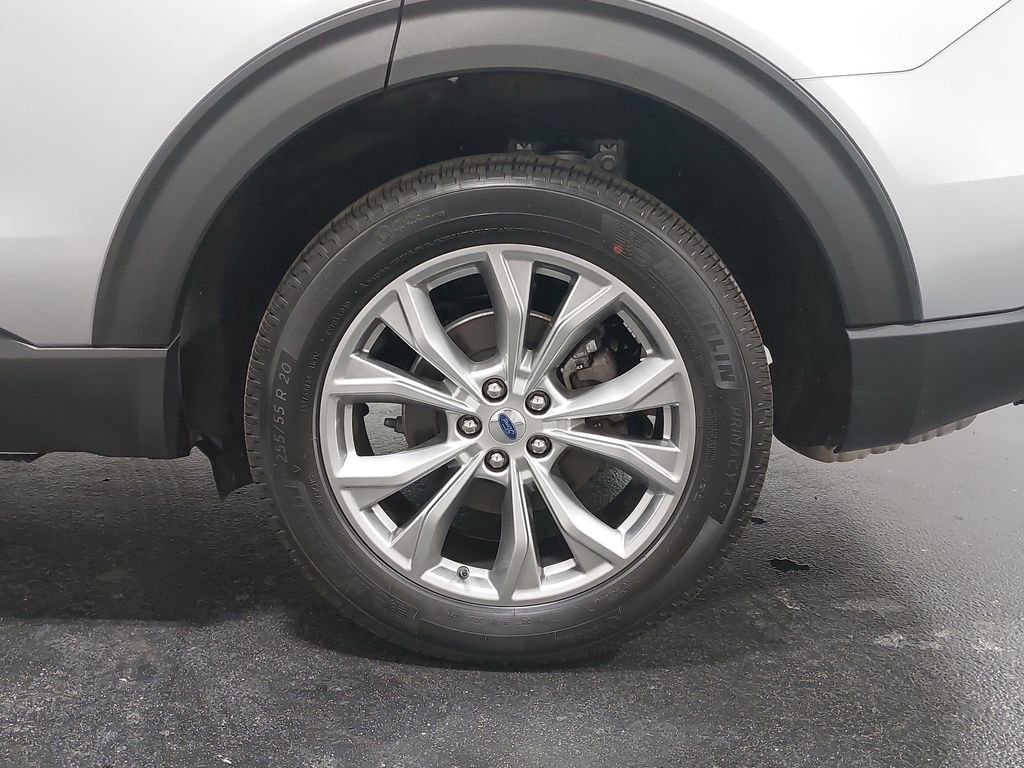 Used 2022 Ford Explorer Limited image 36