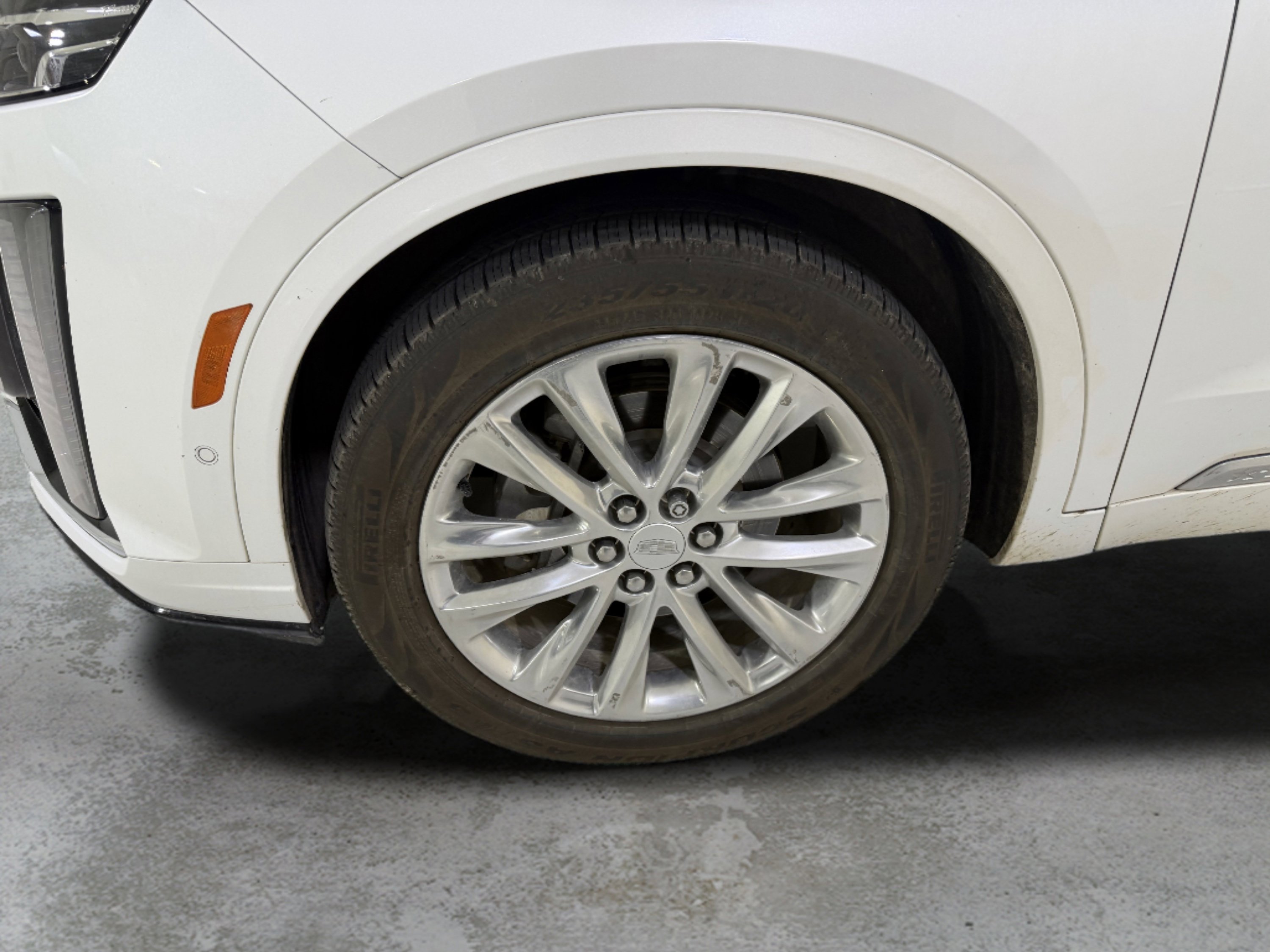 Used 2020 Cadillac XT6 Premium Luxury w/ Platinum Package AWD/4WD image 11