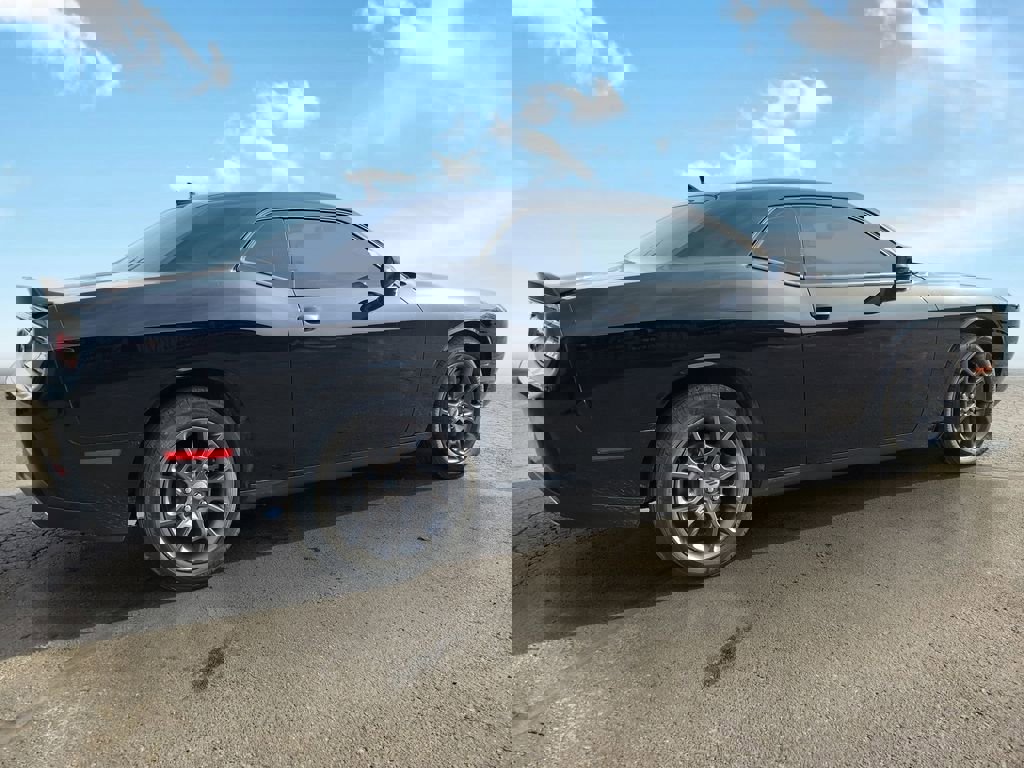 Used 2018 Dodge Challenger GT w/ Driver Convenience Group image 4