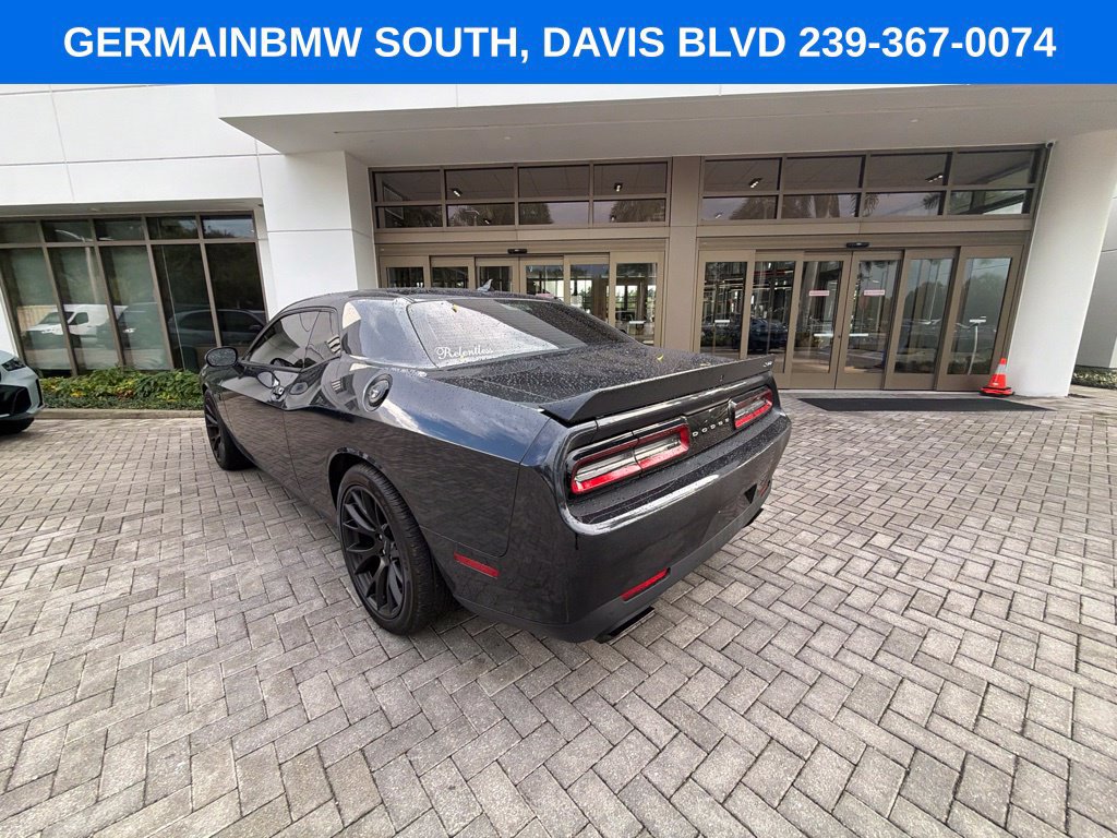 Used 2016 Dodge Challenger SRT Hellcat RWD image 7