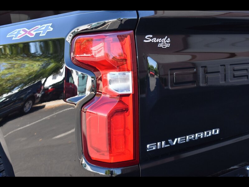 Used 2022 Chevrolet Silverado 1500 Custom w/ Safety Confidence Package AWD/4WD image 48