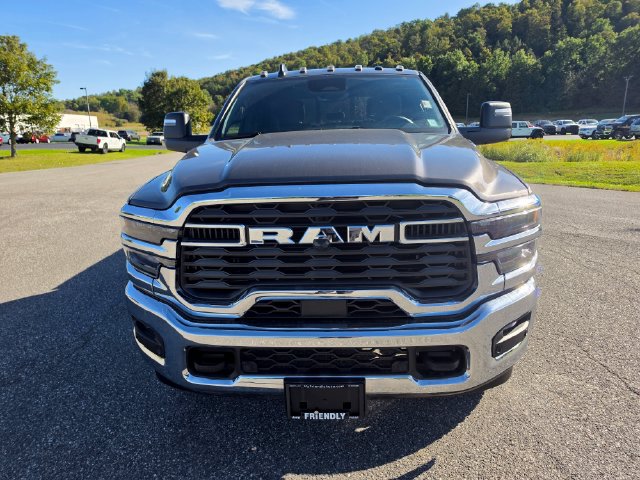 Used 2026 RAM 2500 Tradesman AWD/4WD image 2