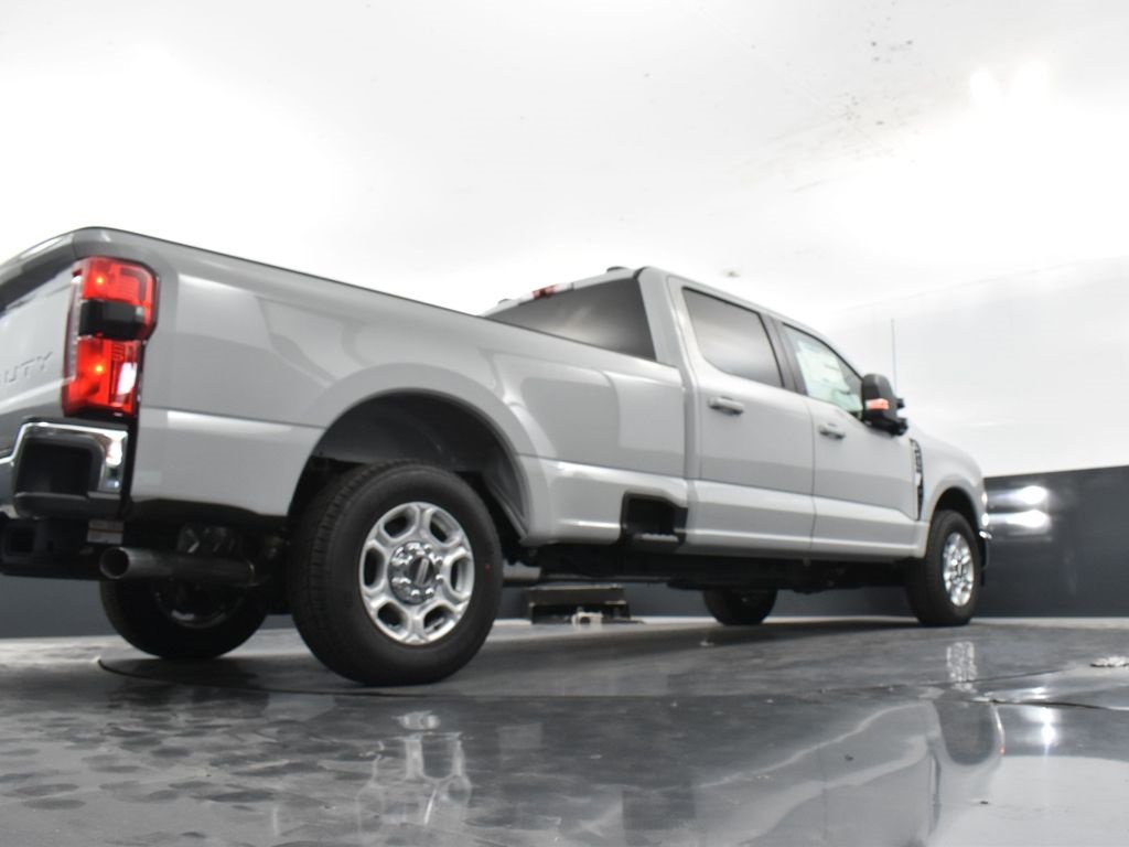 New 2026 Ford F250 XLT w/ XLT Premium Package image 31
