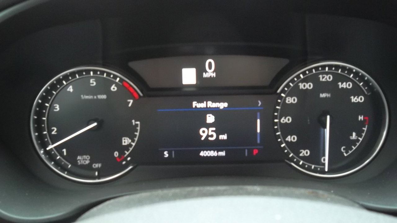 Used 2021 Cadillac XT4 Premium Luxury image 10