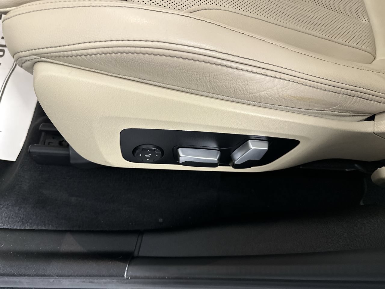 Used 2022 BMW X3 sDrive30i RWD image 4