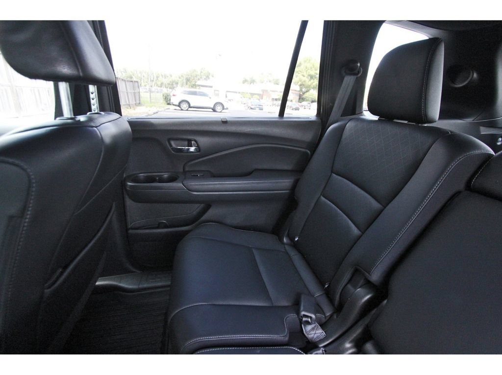 Used 2021 Honda Passport Elite image 12