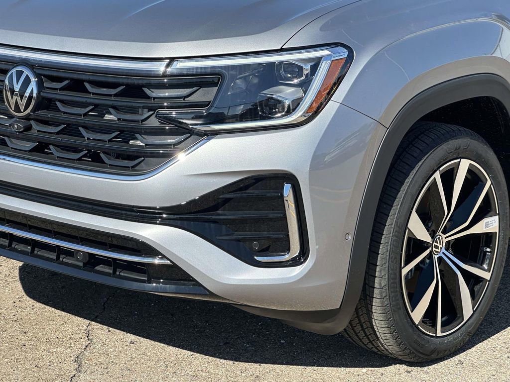 New 2026 Volkswagen Atlas Cross Sport SEL Premium R-Line image 7