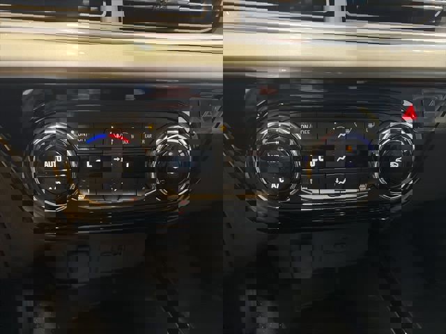 New 2026 Chevrolet Trax LT w/ Driver Confidence Package image 18