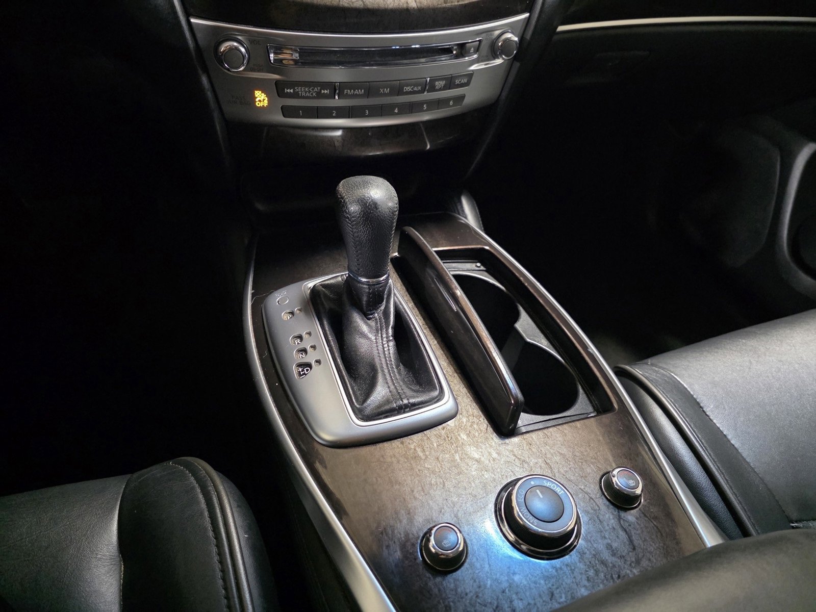 Used 2013 INFINITI JX35 FWD w/ Premium Pkg image 30