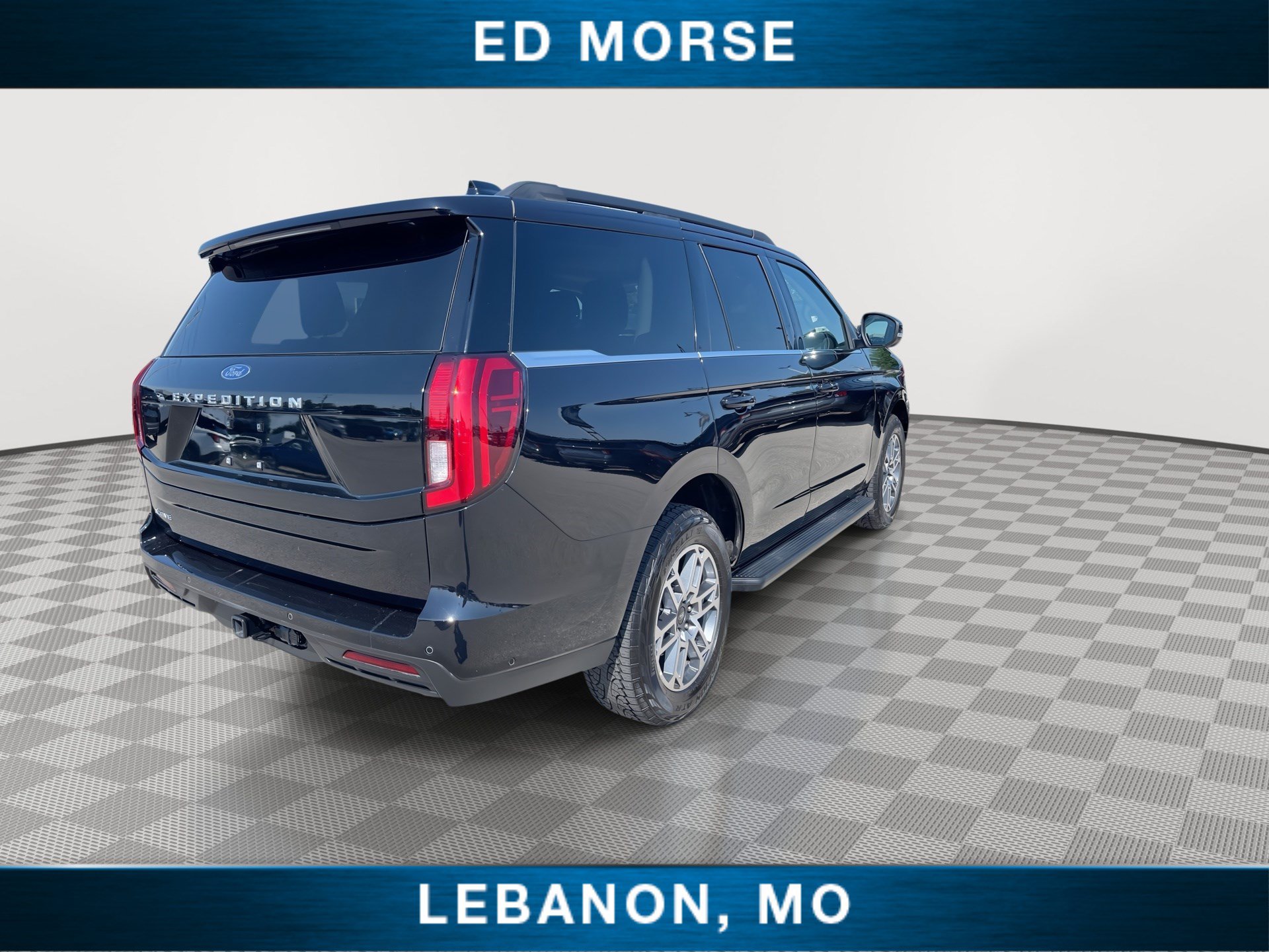 Certified 2025 Ford Expedition Active AWD/4WD image 8
