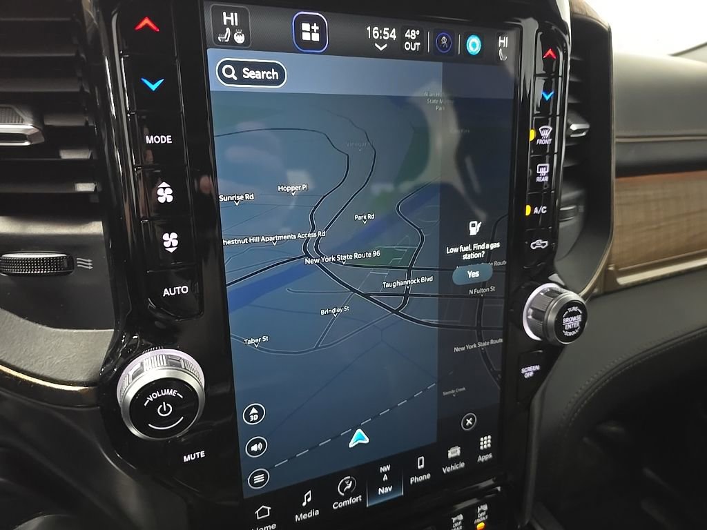 Used 2022 RAM 1500 Limited w/ Body-Colour Bumper Group image 24