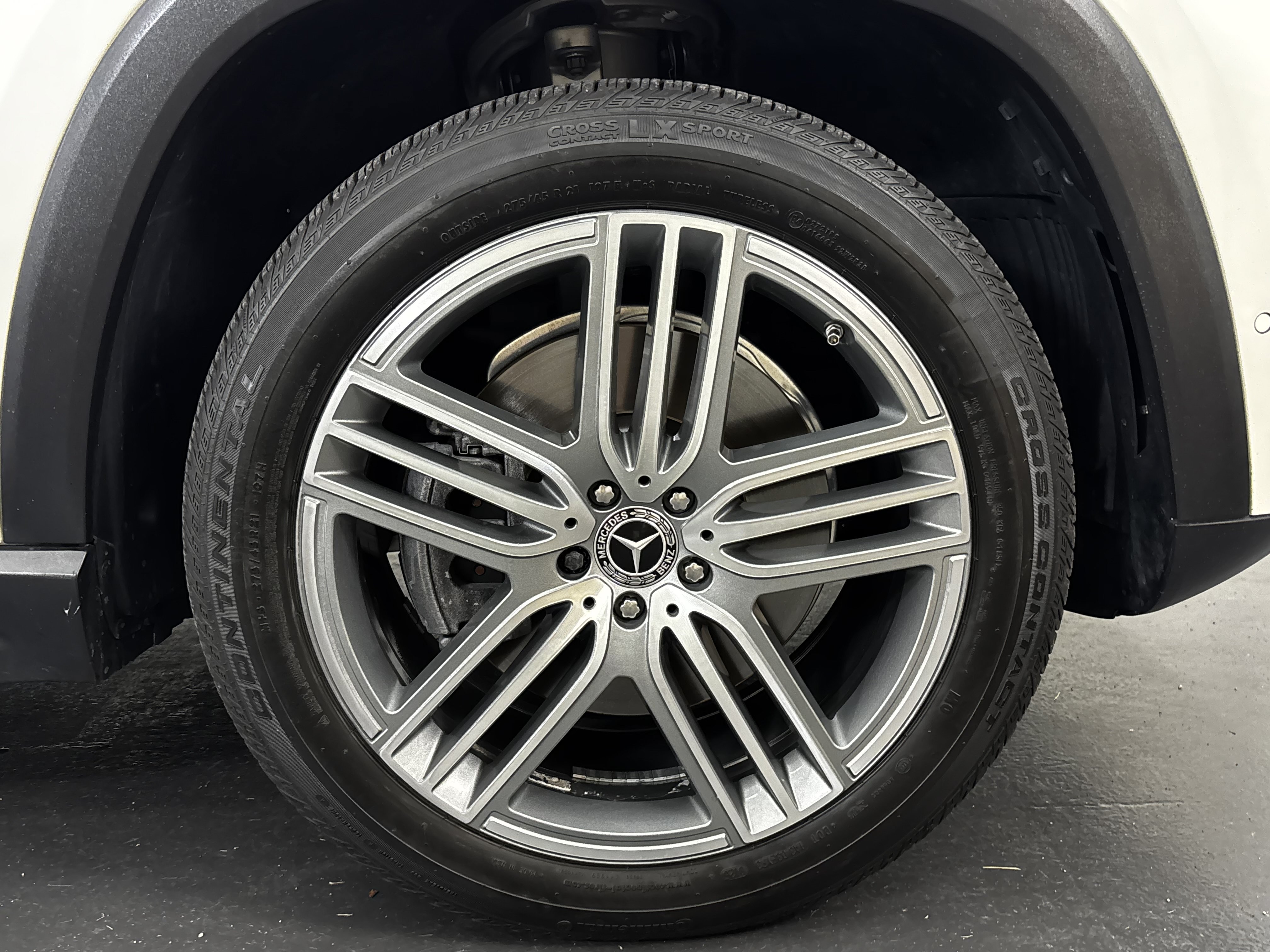 Used 2021 Mercedes-Benz GLS 450 4MATIC image 11