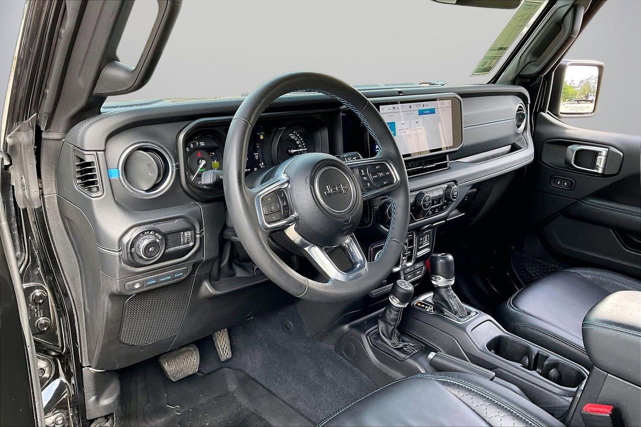 Used 2024 Jeep Wrangler High Altitude image 20
