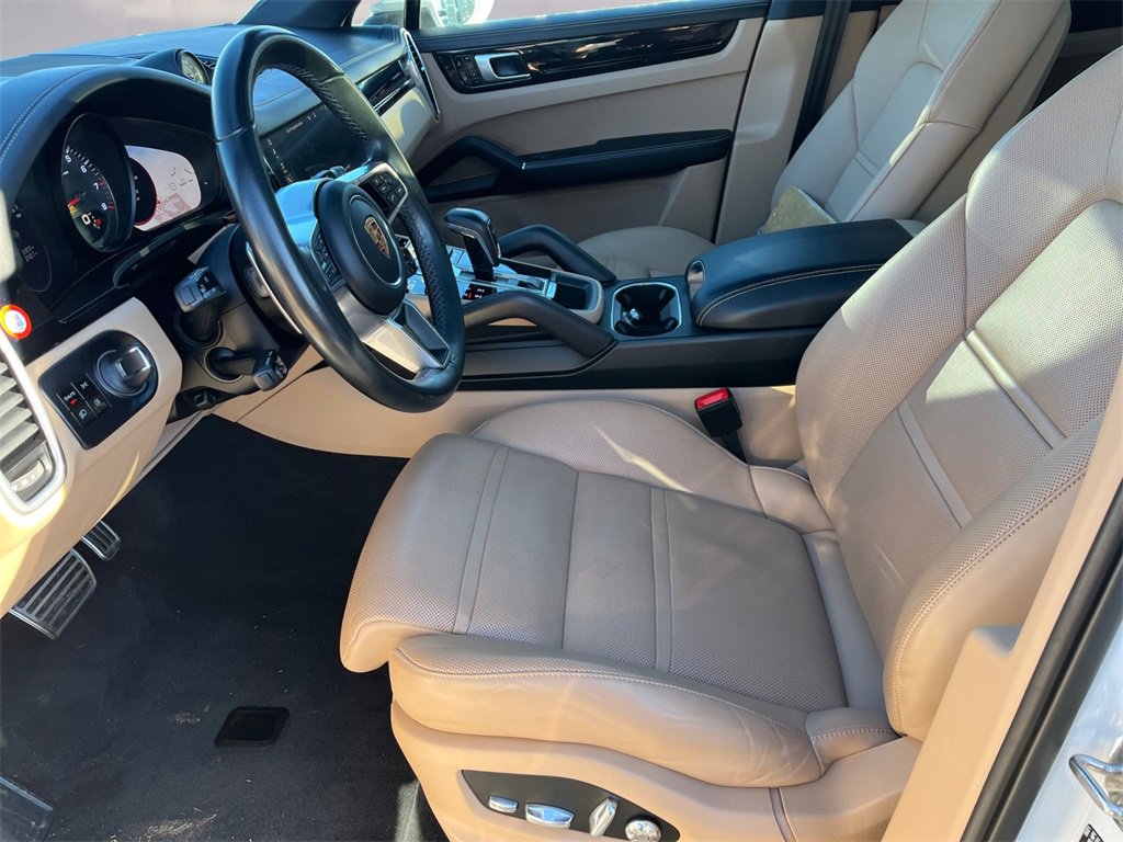 Used 2021 Porsche Cayenne S image 9