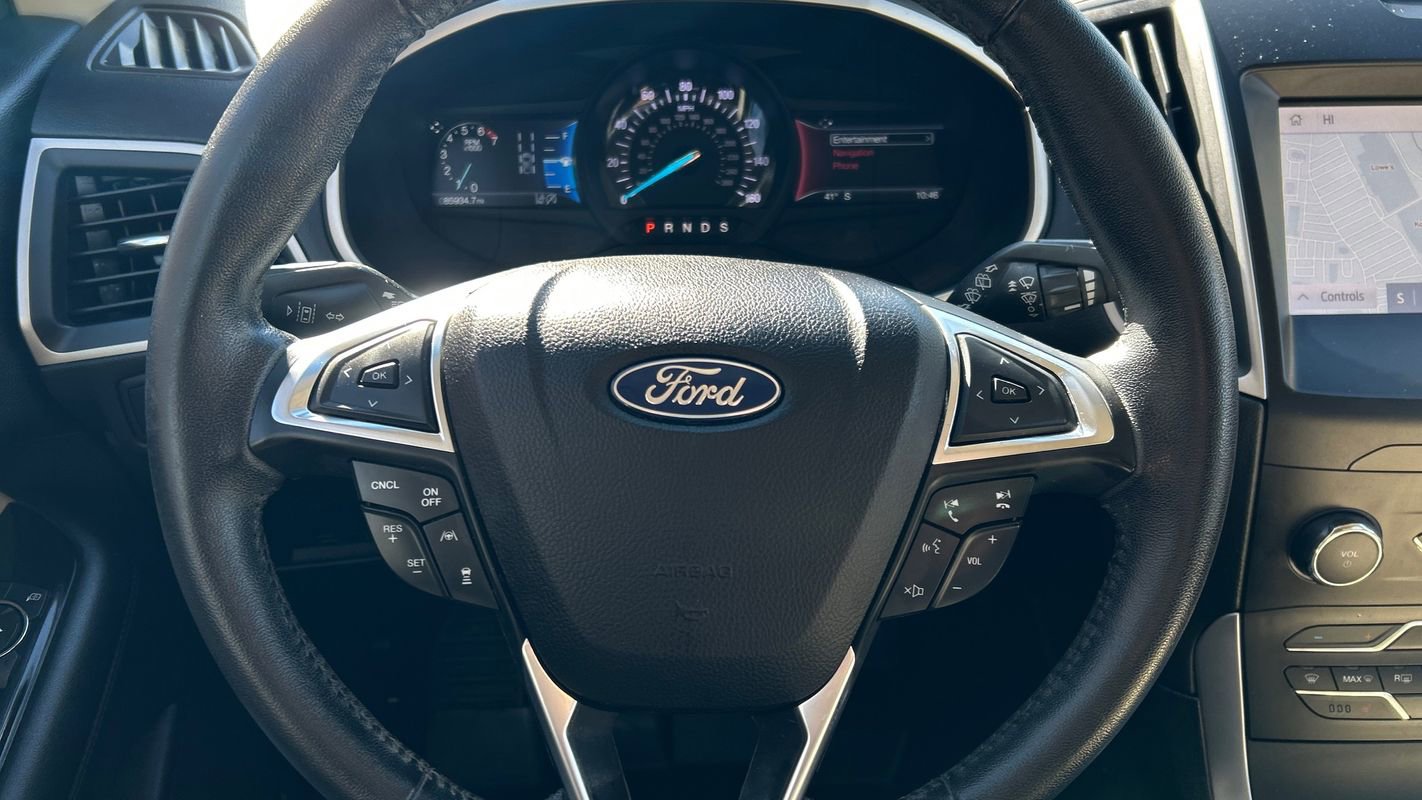 Used 2020 Ford Edge SEL image 22