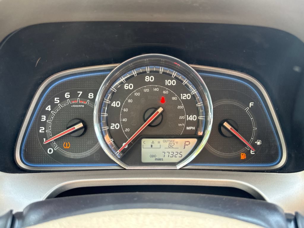 Used 2015 Toyota RAV4 Limited w/ Technology Package FWD image 21