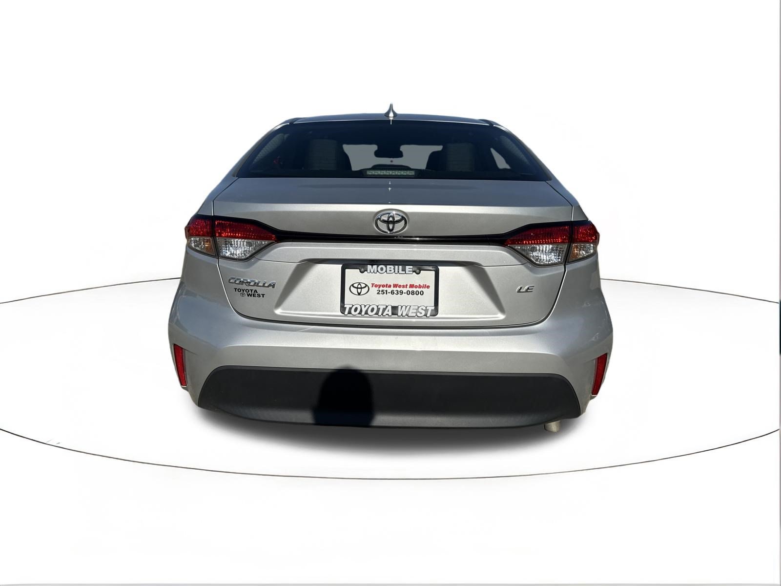 Used 2024 Toyota Corolla LE FWD image 4
