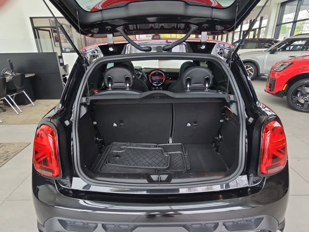 Used 2023 MINI Cooper John Cooper Works w/ Driver Assistance Package FWD image 11