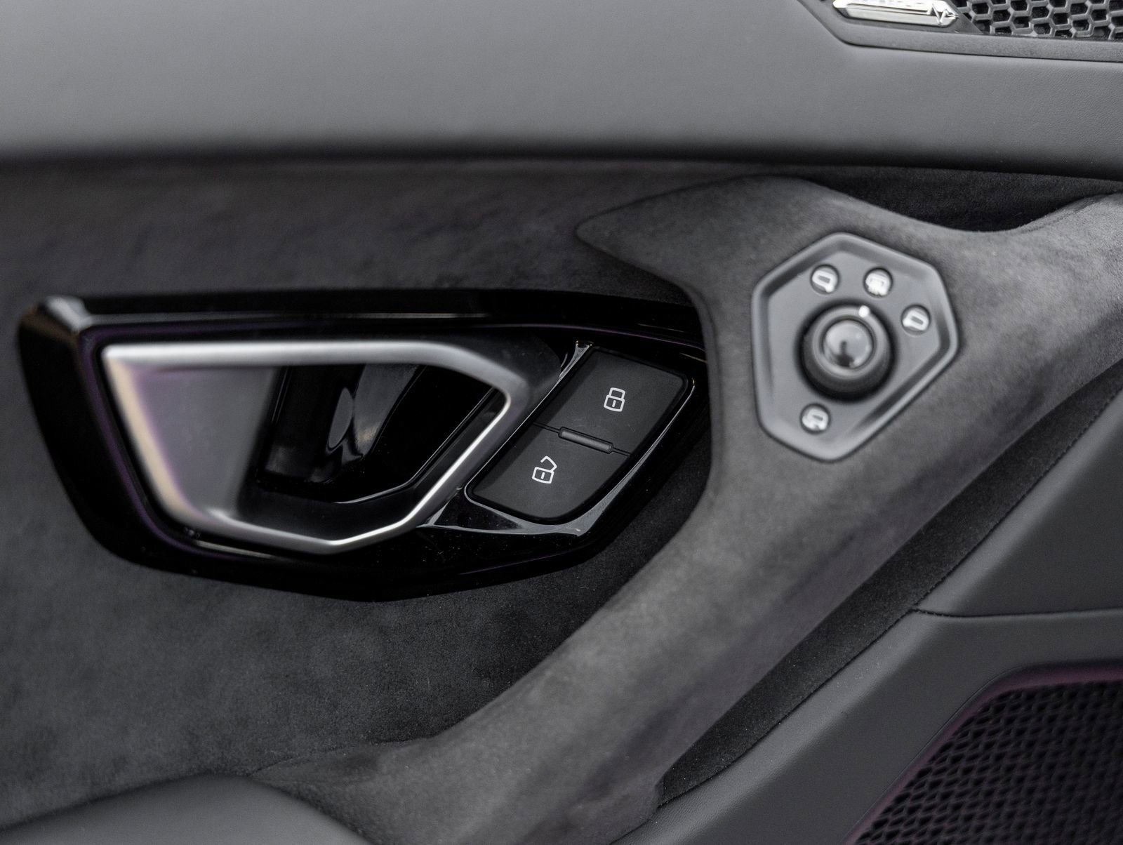 Used 2023 Lamborghini Huracan Tecnica RWD image 24