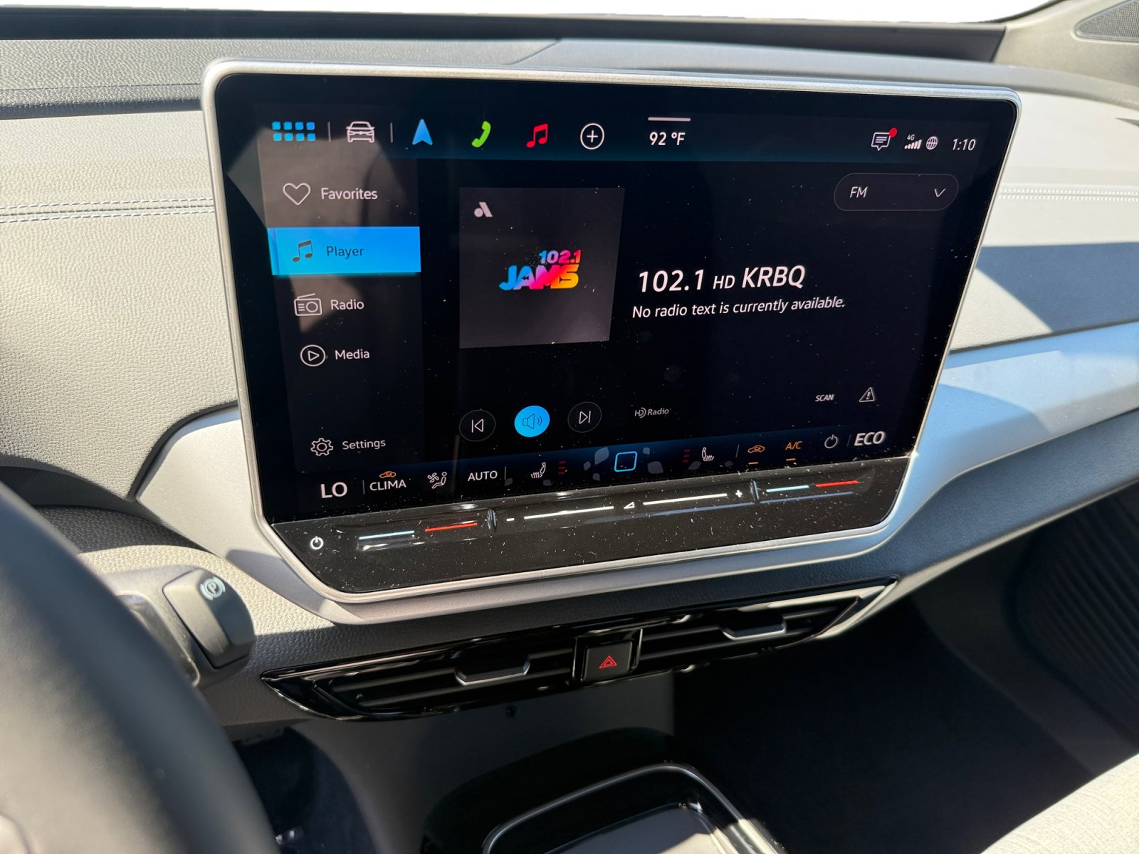 New 2025 Volkswagen ID.4 Pro RWD image 12