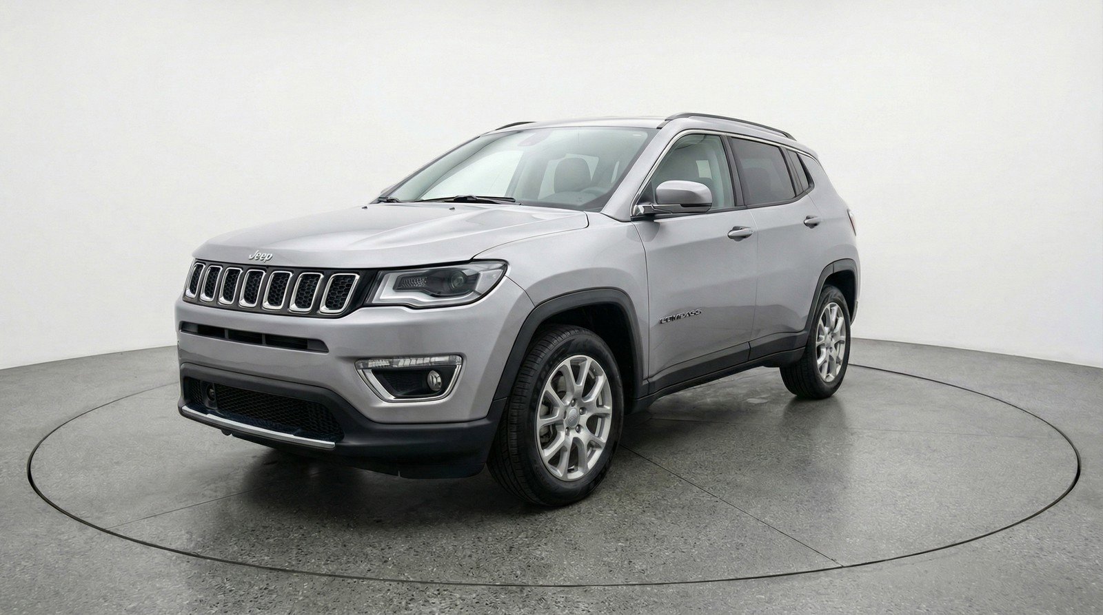 Used 2025 Jeep Compass Limited image 3