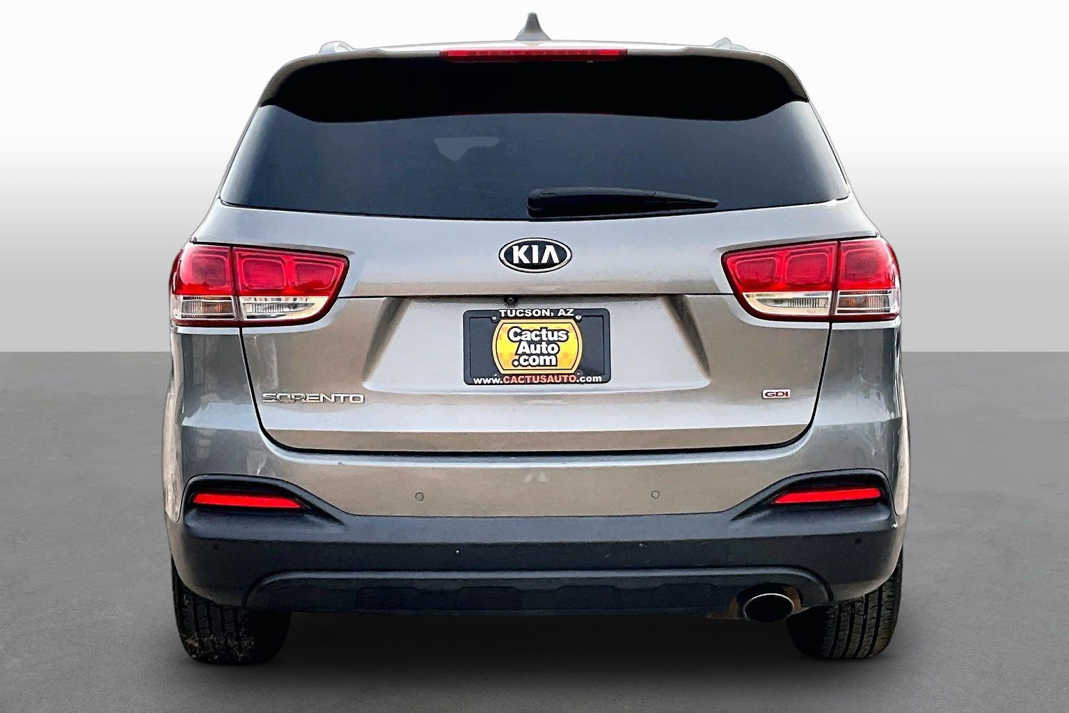Used 2018 Kia Sorento FWD image 4