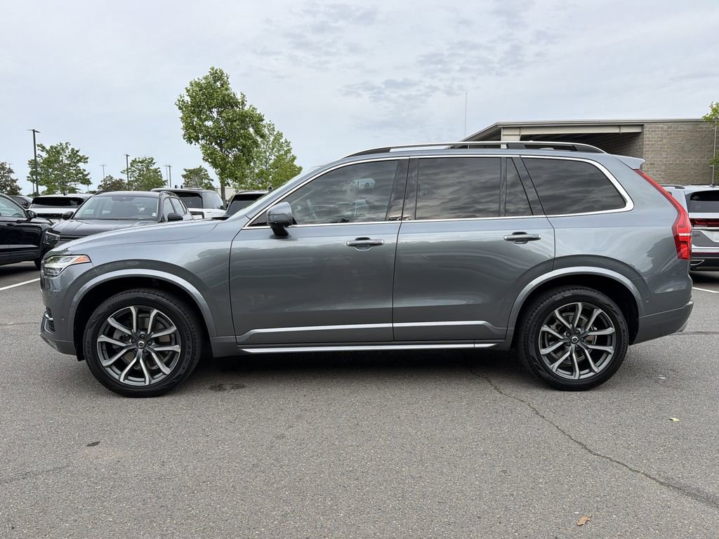 Used 2018 Volvo XC90 T6 Momentum w/ Convenience Package AWD/4WD image 2