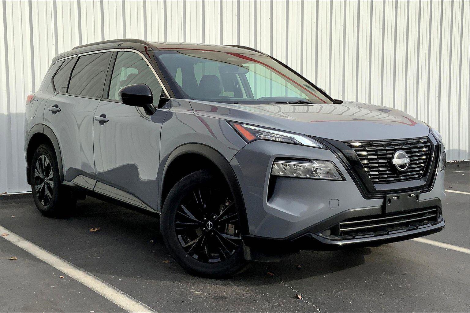 Used 2023 Nissan Rogue SV w/ SV Premium B Package image 33