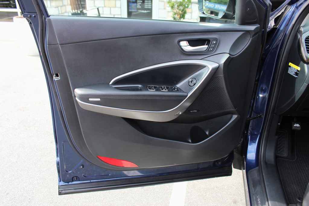 Used 2017 Hyundai Santa Fe Sport FWD image 11