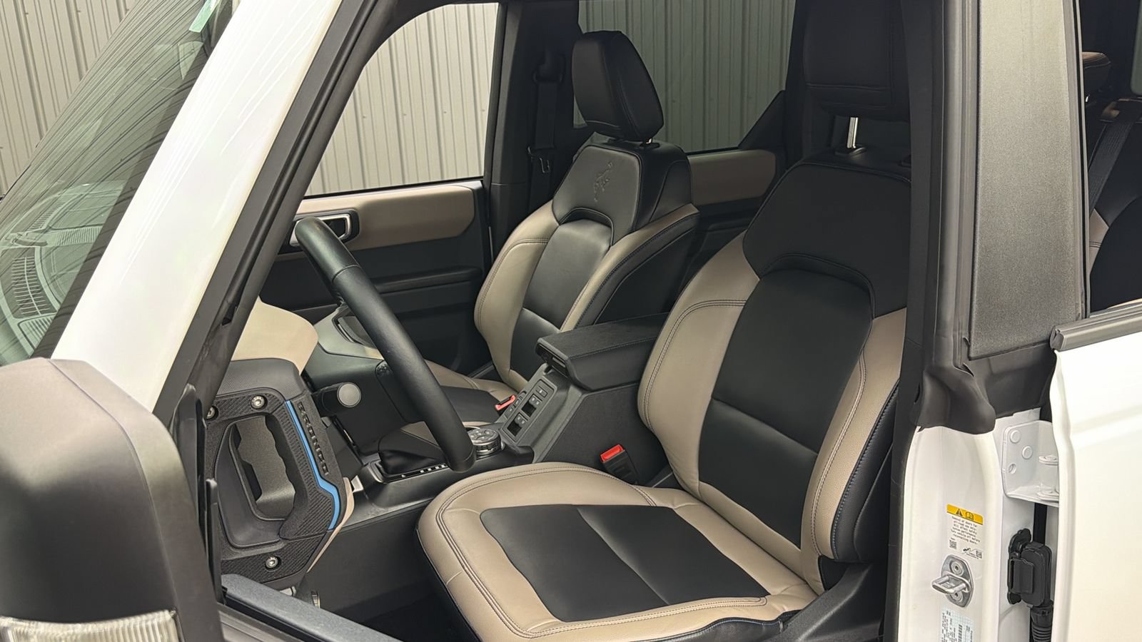 Used 2024 Ford Bronco Wildtrak AWD/4WD image 32