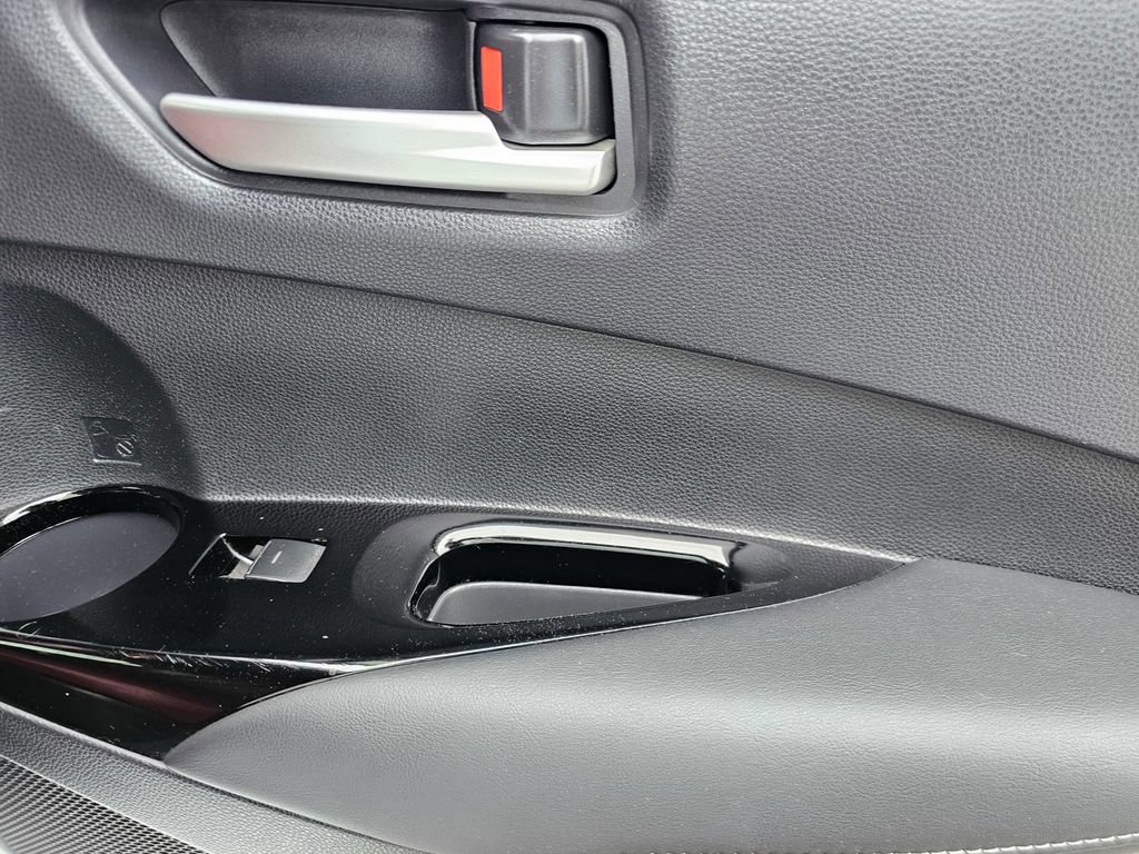 Used 2021 Toyota Corolla SE FWD image 14