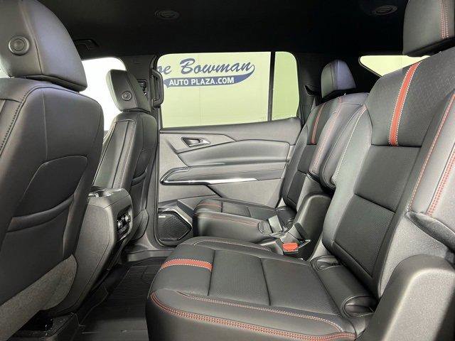 New 2025 Chevrolet Traverse RS image 14