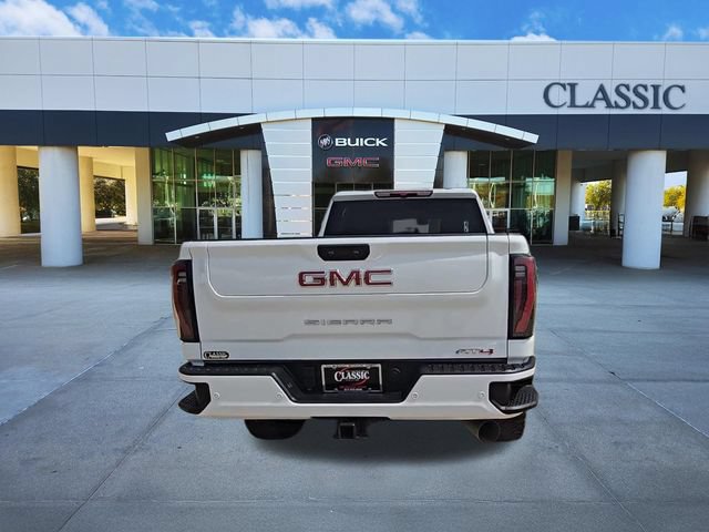 Used 2025 GMC Sierra 2500 AT4 AWD/4WD image 7