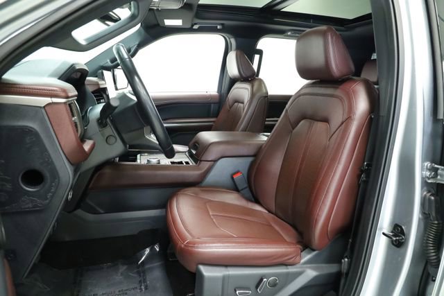 Used 2023 Ford Expedition Limited image 28