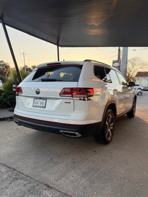 Used 2022 Volkswagen Atlas SE AWD/4WD image 3