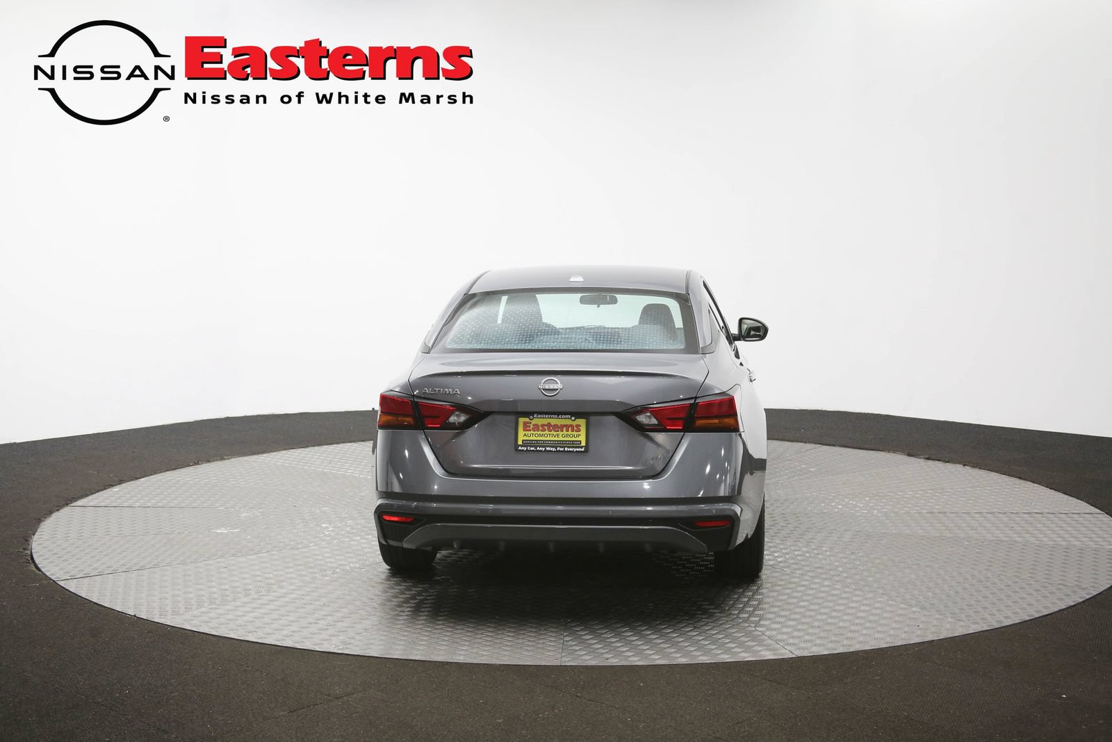 Used 2025 Nissan Altima 2.5 SV FWD image 35