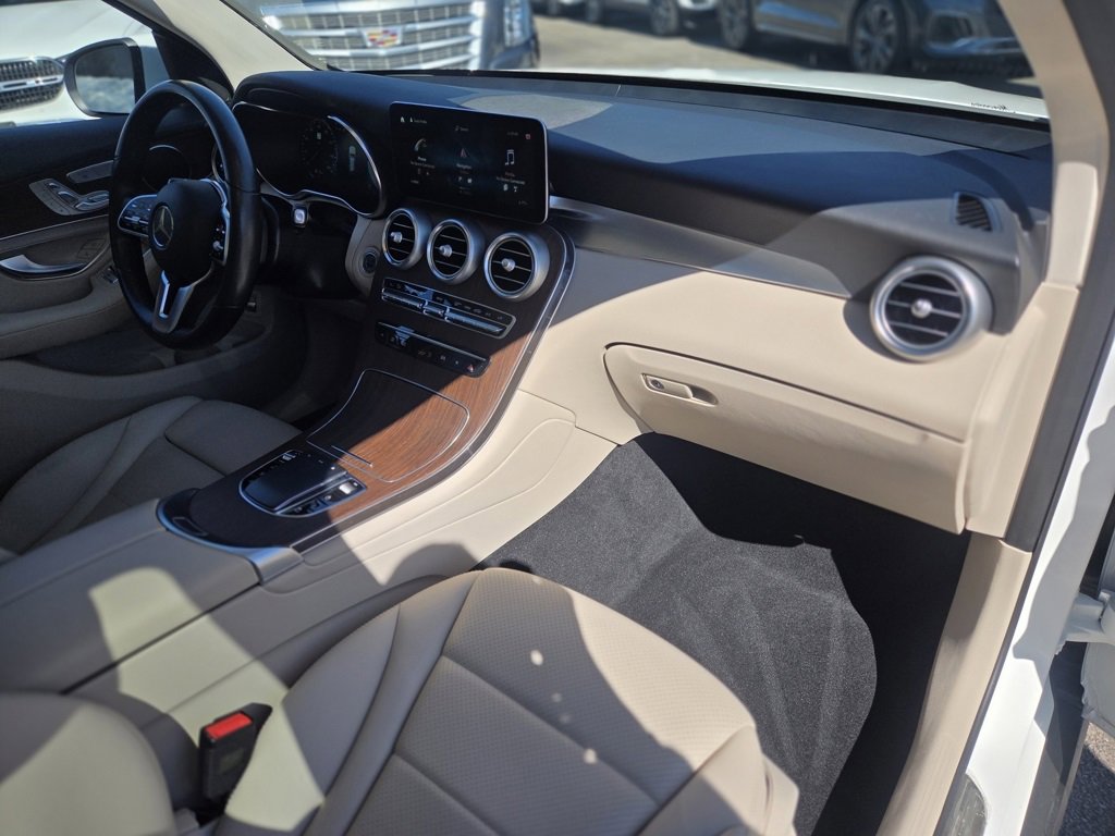Used 2022 Mercedes-Benz GLC 300 4MATIC w/ Multimedia Package Lite image 25