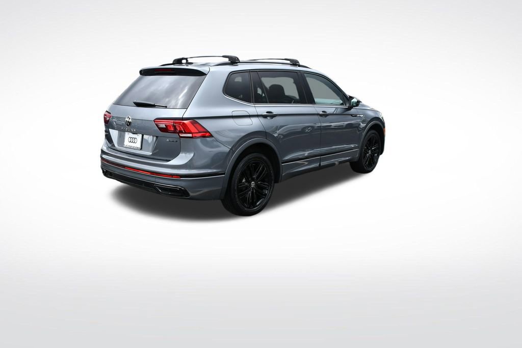 Used 2022 Volkswagen Tiguan SE R-Line AWD/4WD image 8