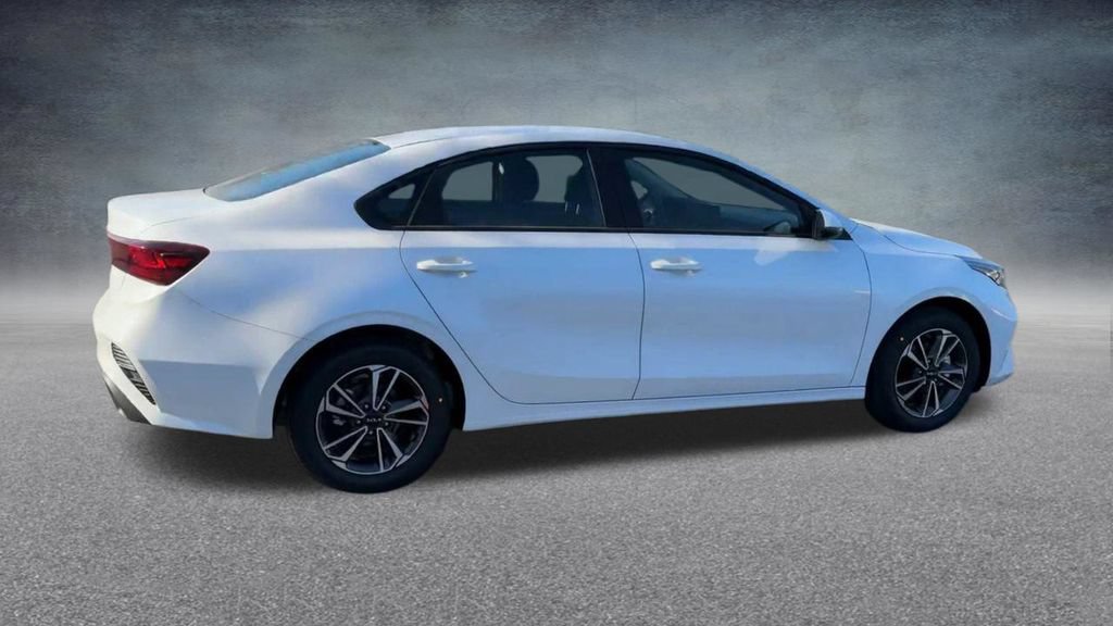 Used 2024 Kia Forte LXS w/ LXS Technology Package FWD image 23