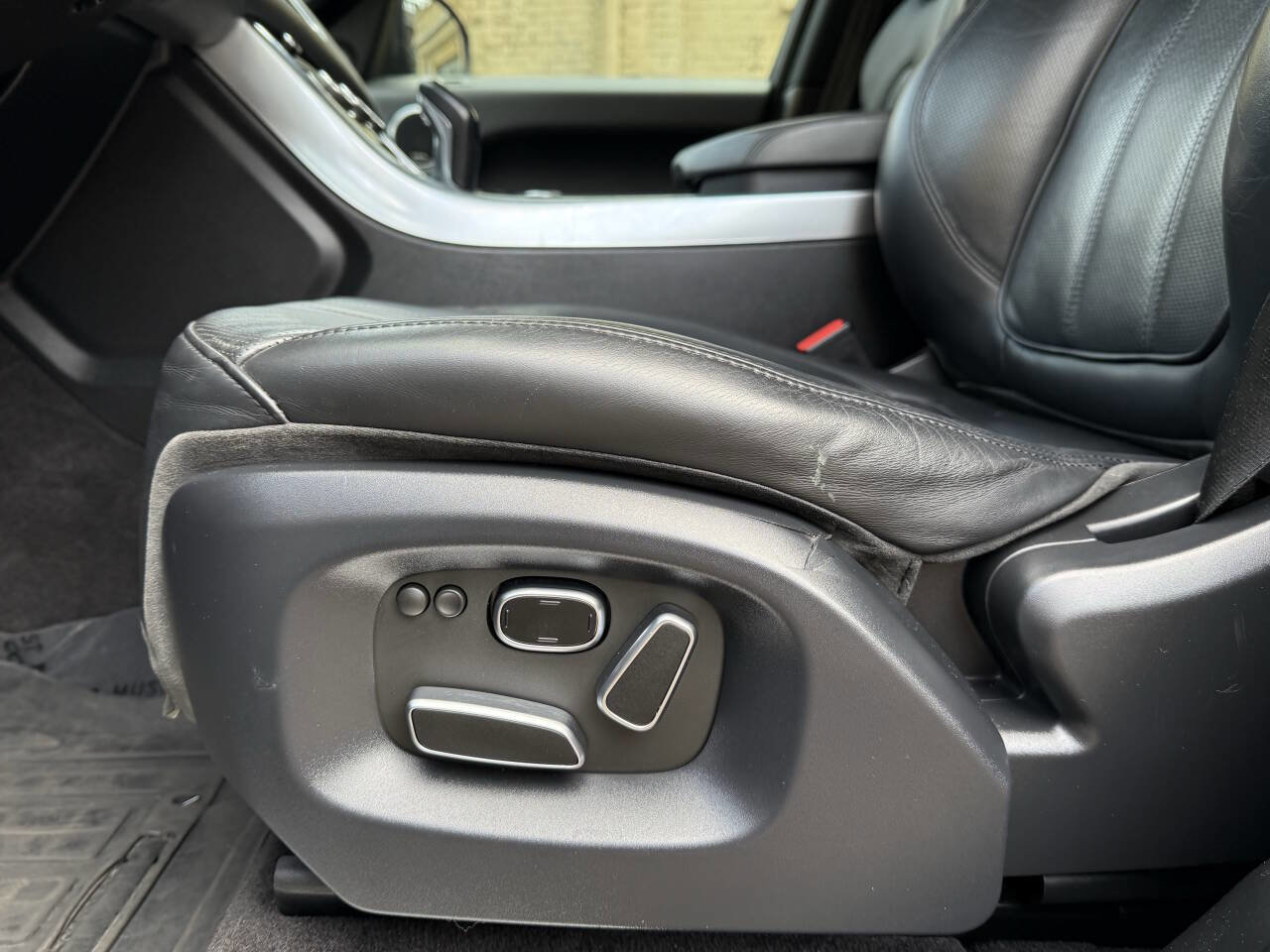 Used 2015 Land Rover Range Rover Sport HSE image 33