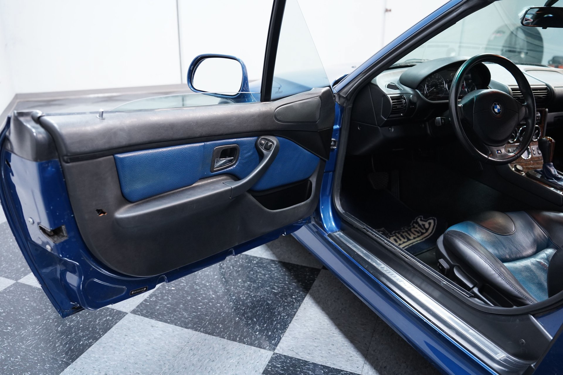 Used 2001 BMW Z3 3.0i RWD image 28