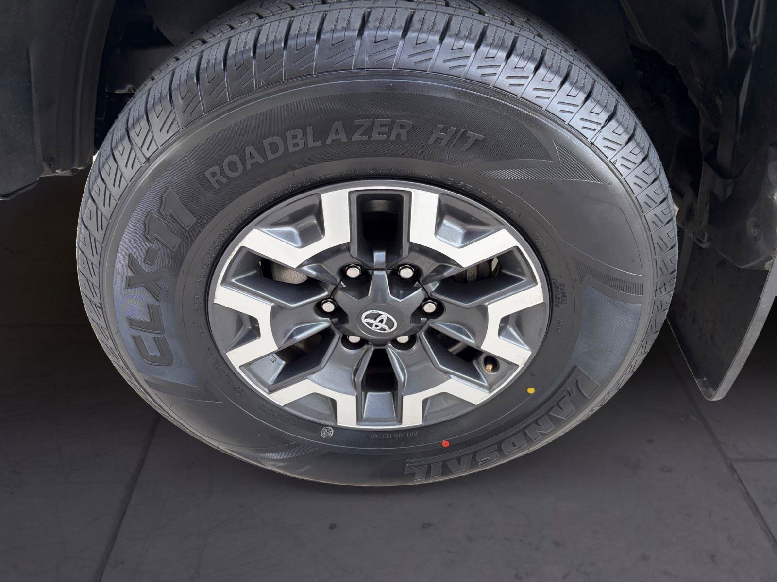 Used 2023 Toyota Tacoma TRD Off-Road w/ Technology Package image 14