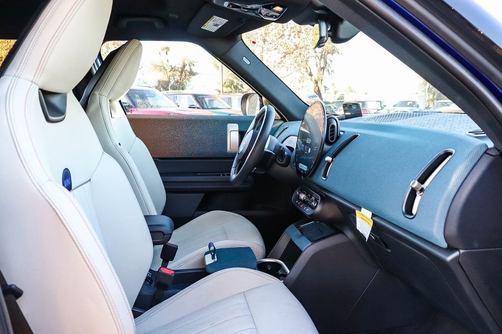 Used 2025 MINI Cooper Countryman S image 16