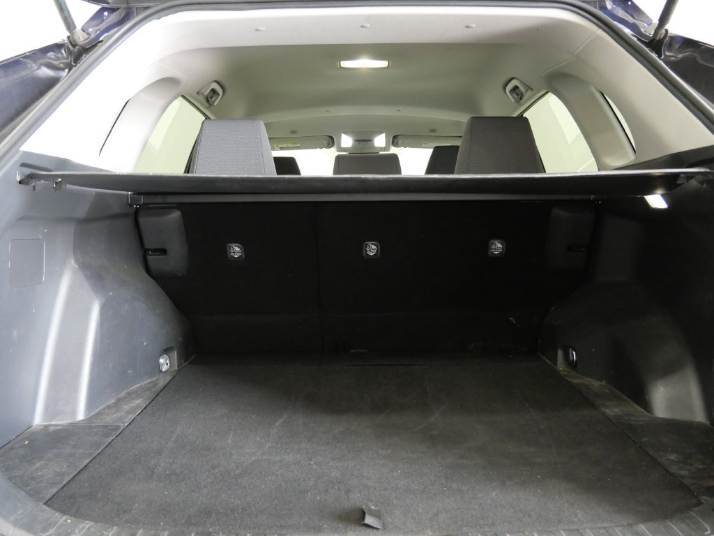 Used 2024 Toyota RAV4 XLE FWD image 25